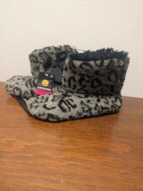 Joe Boxer Womens S 5/6 Critter Slippers Leopard Faux Fur Lined Inside Hard Sole